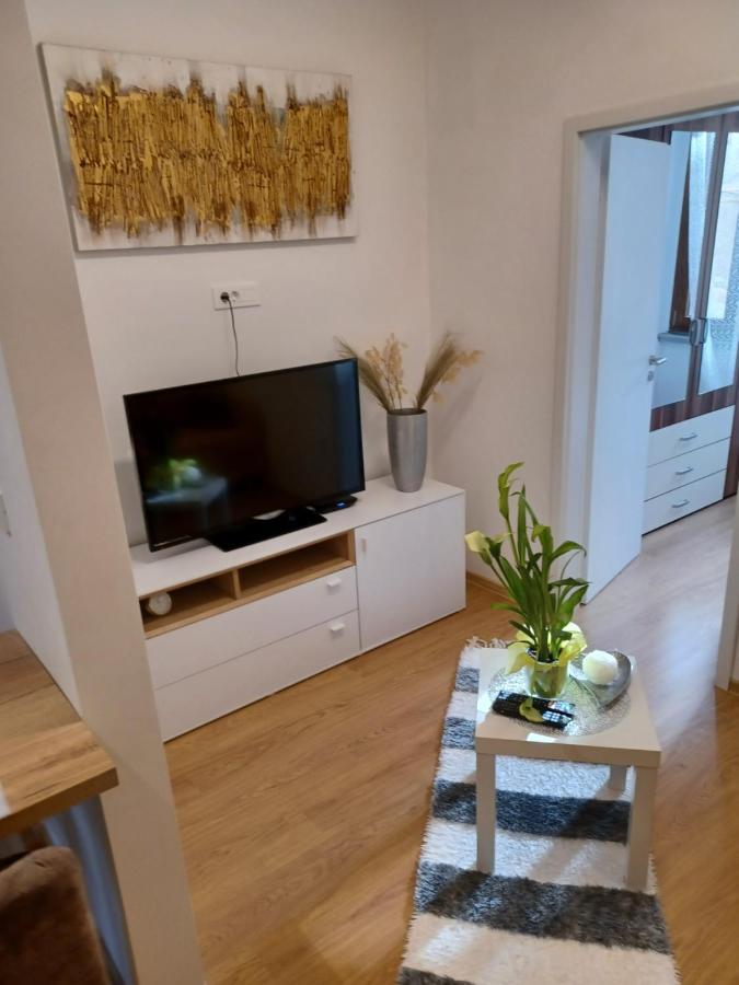 Caligula City Center Apartment Pula Exterior photo
